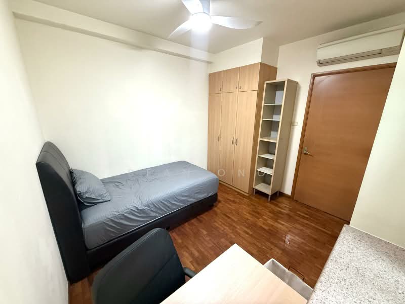 Queens, 12 Stirling Road, Room Rental, 110 sqft, Condominium For Rent, by Sean Ong, 500169452 - Bedroom - PropertyGuru.com.sg