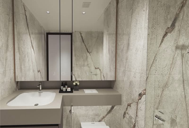 MINS TO MRT ⭐️ FREEHOLD ⭐️ STAR BUY, , 2 Bedrooms, 829 sqft, Apartment For Sale, by Joell Kher, 500169458 - Bathroom - PropertyGuru.com.sg