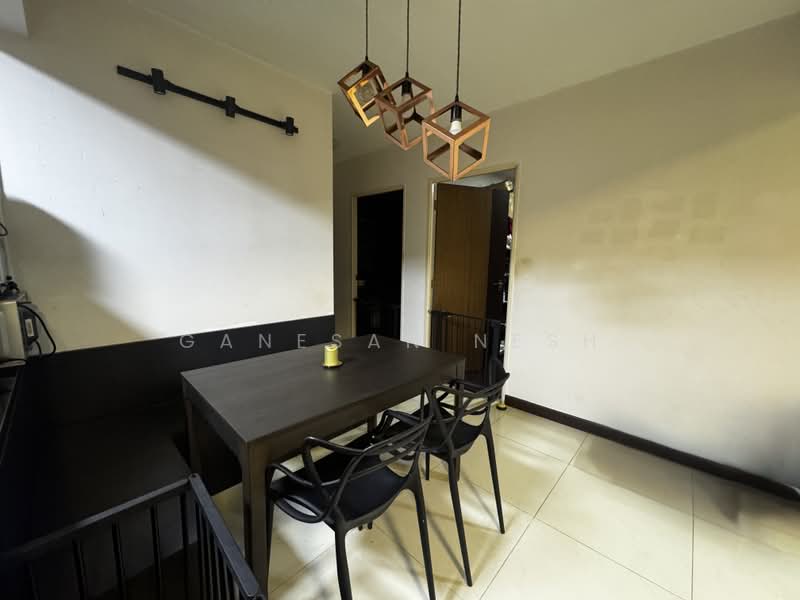 286B Compassvale Crescent, 286B Compassvale Crescent, 3 Bedrooms, 1,001 sqft, HDB Flat For Sale, by Ganesan Nesh, 500169461 - Dining Room - PropertyGuru.com.sg