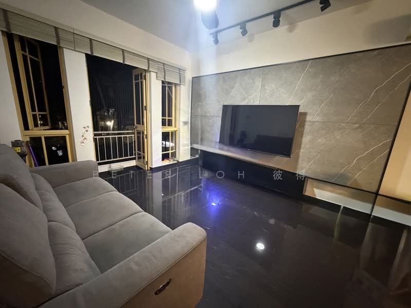 Villa Marina, 21 Jalan Sempadan, 3 Bedrooms, 1,281 sqft, Condominium For Sale, by Peter Loh 彼得, 500169462 - Living Room - PropertyGuru.com.sg