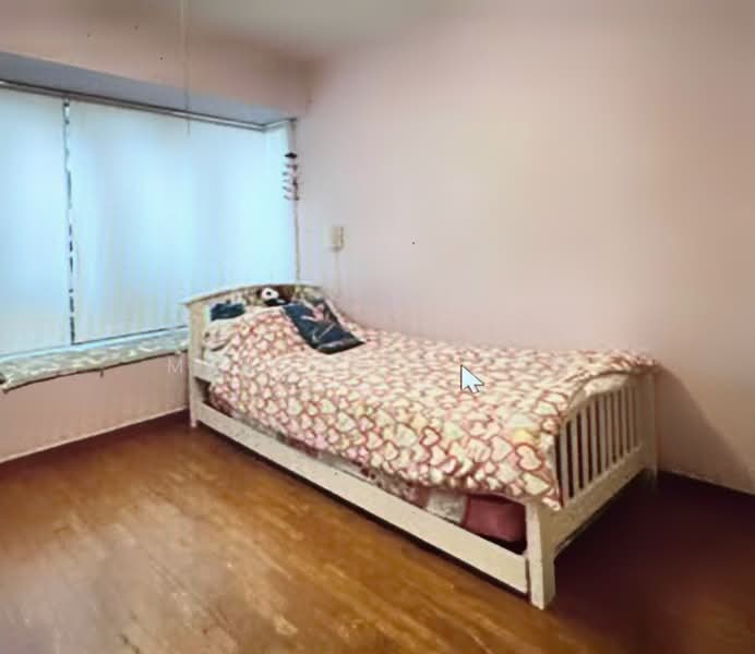 The Stellar, 20A West Coast Road, 3 Bedrooms, 1,324 sqft, Condominium For Sale, by Margaret Tan, 500169463 - Bedroom - PropertyGuru.com.sg
