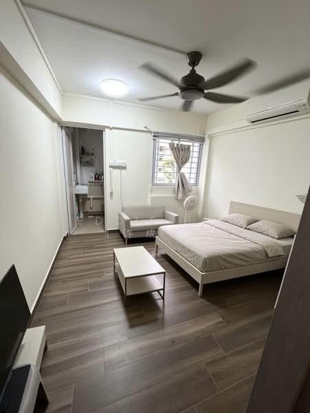 504 Ang Mo Kio Avenue 8, 504 Ang Mo Kio Avenue 8, 2 Bedrooms, 882 sqft, HDB Flat For Sale, by Eddie Hui (许成伟), 500169465 - Bedroom - PropertyGuru.com.sg