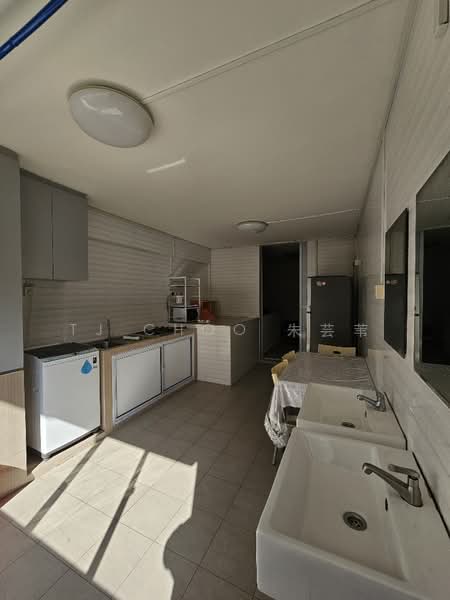 608 Ang Mo Kio Avenue 5, 608 Ang Mo Kio Ave 5, 1,600 sqft, Shop / Shophouse For Sale, by TJ Choo 朱芸苇, 500169468 - Kitchen - CommercialGuru.com.sg