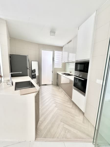 d'Leedon (Former Farrer Court), 5 Leedon Heights, 3 Bedrooms, 1,464 sqft, Condominium For Rent, by Xu Weiru, 500169469 - Kitchen - PropertyGuru.com.sg
