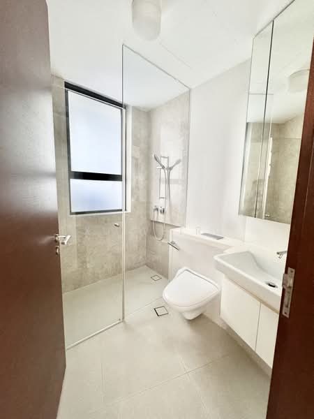 d'Leedon (Former Farrer Court), 5 Leedon Heights, 3 Bedrooms, 1,464 sqft, Condominium For Rent, by Xu Weiru, 500169469 - Bathroom - PropertyGuru.com.sg