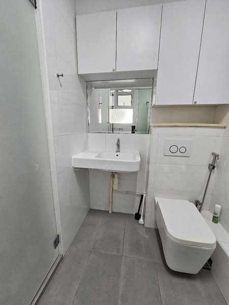 578 Hougang Avenue 4, 578 Hougang Avenue 4, 3 Bedrooms, 1,550 sqft, HDB Flat For Sale, by TJ Choo 朱芸苇, 500169470 - Bathroom - PropertyGuru.com.sg