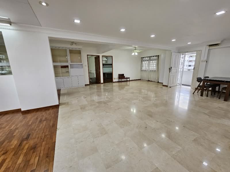 578 Hougang Avenue 4, 578 Hougang Avenue 4, 3 Bedrooms, 1,550 sqft, HDB Flat For Sale, by TJ Choo 朱芸苇, 500169470 - Living Room - PropertyGuru.com.sg