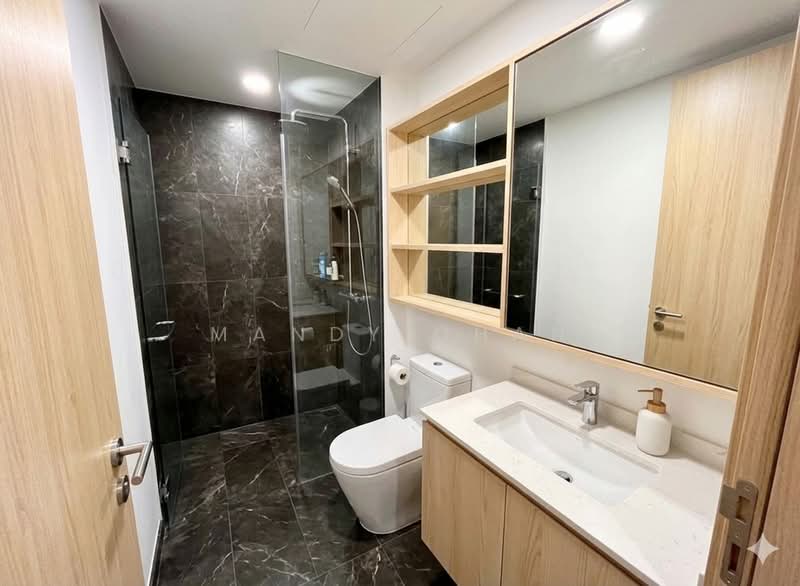 The Florence Residences, 99 Hougang Avenue 2, 2 Bedrooms, 527 sqft, Condominium For Sale, by Mandy Chan, 500169474 - Bathroom - PropertyGuru.com.sg