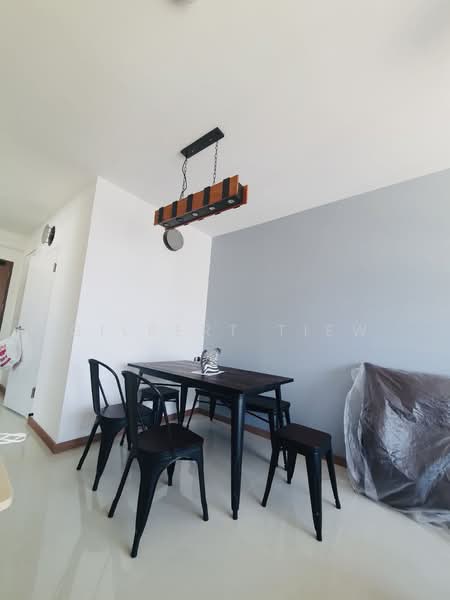 421C Northshore Drive, 421C Northshore Drive, 1 Bedroom, 506 sqft, HDB Flat For Sale, by Gilbert Tiew, 500169477 - Dining Room - PropertyGuru.com.sg