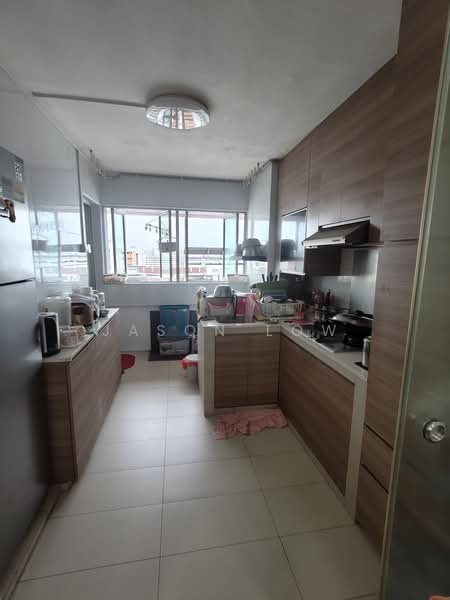 674 Hougang Avenue 8, 674 Hougang Avenue 8, Room Rental, 150 sqft, HDB Flat For Rent, by Jason Low, 500169478 - Kitchen - PropertyGuru.com.sg