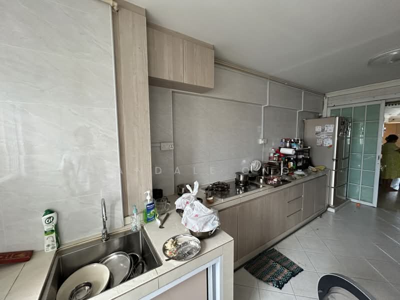 808 Tampines Avenue 4, 808 Tampines Avenue 4, 3 Bedrooms, 1,163 sqft, HDB Flat For Rent, by Randale Ong, 500169489 - Kitchen - PropertyGuru.com.sg