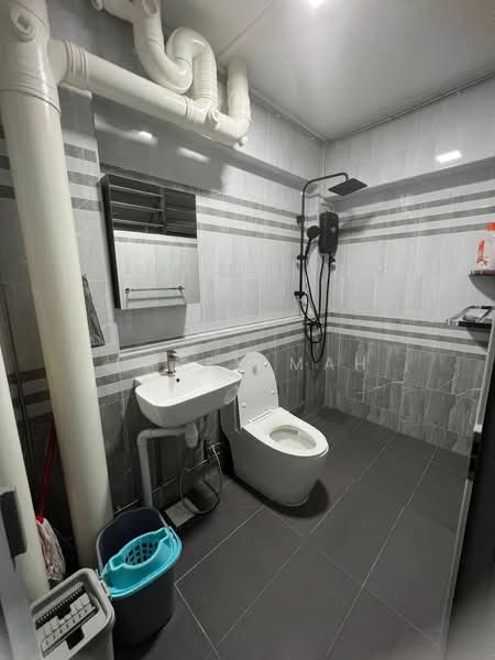 520 Jelapang Road, 520 Jelapang Road, Room Rental, 120 sqft, HDB Flat For Rent, by Larry Mah, 500169495 - Bathroom - PropertyGuru.com.sg