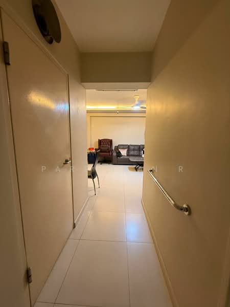 20 Teban Gardens Road, 20 Teban Gardens Road, 2 Bedrooms, 900 sqft, HDB Flat For Rent, by Parthiban R, 500169496 - Living Room - PropertyGuru.com.sg
