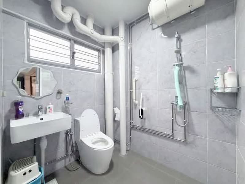 1 Toh Yi Drive, 1 Toh Yi Drive, 4 Bedrooms, 1,378 sqft, HDB Flat For Sale, by Alex Zhan, 500169502 - Bathroom - PropertyGuru.com.sg