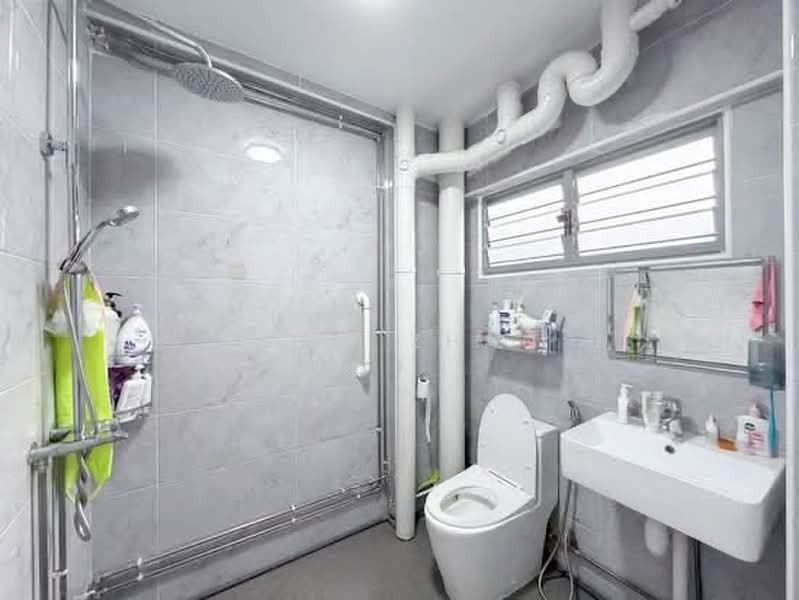 1 Toh Yi Drive, 1 Toh Yi Drive, 4 Bedrooms, 1,378 sqft, HDB Flat For Sale, by Alex Zhan, 500169502 - Bathroom - PropertyGuru.com.sg
