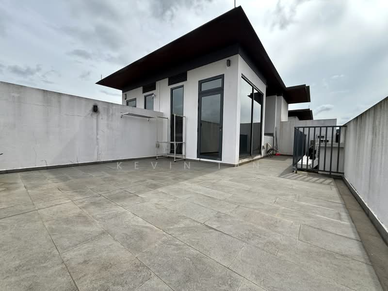 ⭐️⭐️LANDED7772@D27 Freehold Cluster with Lift in Pristine Condition!, , 4 Bedrooms, 3,340 sqft, Cluster House For Sale, by Kevin Tan, 500169506 - Exterior - PropertyGuru.com.sg