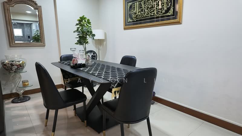 413A Fernvale Link, 413A Fernvale Link, 3 Bedrooms, 1,228 sqft, HDB Flat For Sale, by Jayson Lim, 500169513 - Dining Room - PropertyGuru.com.sg