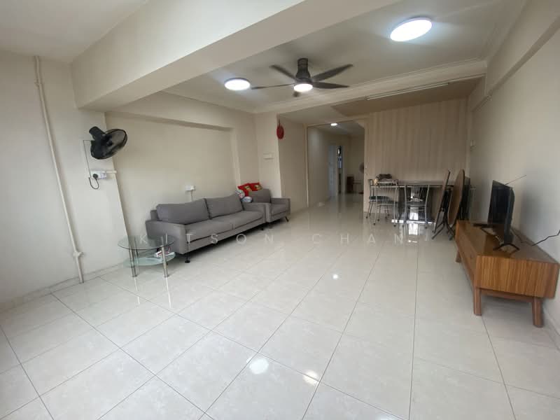 230 Hougang Street 21, Hougang Street 21, 3 Bedrooms, 1,528 sqft, HDB Flat For Sale, by Kitson Chan, 500169514 - Living Room - PropertyGuru.com.sg