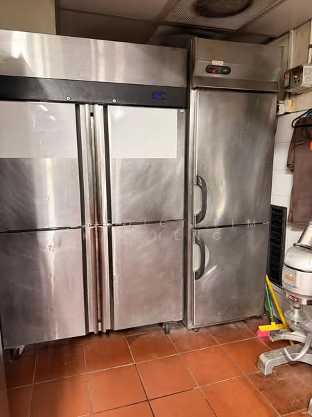 Raffles City Shopping Centre, 252 North Bridge Road, 2,215 sqft, Food & Beverage For Rent, by Benedict Lim Kim Heng, 500169519 - Kitchen - CommercialGuru.com.sg