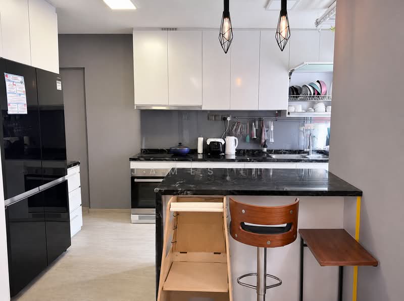 446 Bright Hill Drive, 446 Bright Hill Drive, 3 Bedrooms, 1,324 sqft, HDB Flat For Sale, by James Li, 500169550 - Kitchen - PropertyGuru.com.sg