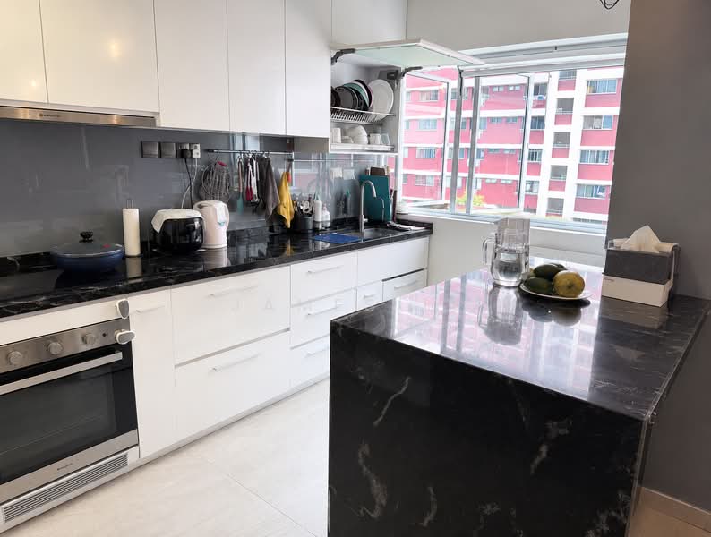 446 Bright Hill Drive, 446 Bright Hill Drive, 3 Bedrooms, 1,324 sqft, HDB Flat For Sale, by James Li, 500169550 - Kitchen - PropertyGuru.com.sg