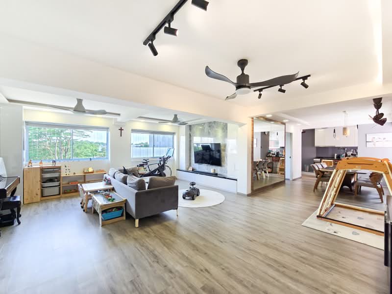 446 Bright Hill Drive, 446 Bright Hill Drive, 3 Bedrooms, 1,324 sqft, HDB Flat For Sale, by James Li, 500169550 - Living Room - PropertyGuru.com.sg