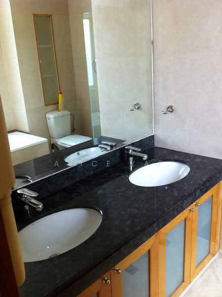 Kingsville, King's Road, 5 Bedrooms, 2,850 sqft, Semi-Detached House For Rent, by Alice Yap, 500169553 - Bathroom - PropertyGuru.com.sg