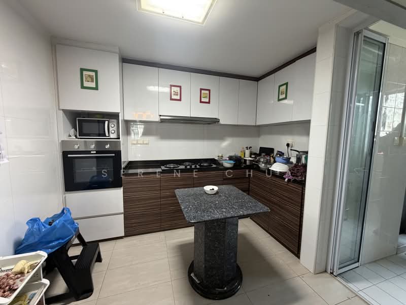 Emerald Park, 2 Indus Road, 3 Bedrooms, 1,206 sqft, Condominium For Rent, by Serene Chua, 500169566 - Kitchen - PropertyGuru.com.sg