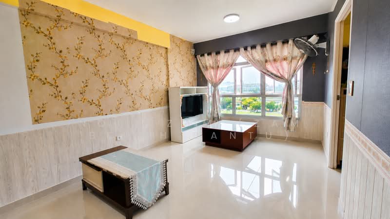 780A Woodlands Crescent, 780A Woodlands Crescent, 1 Bedroom, 506 sqft, HDB Flat For Sale, by Norizzam (Zam Boleh Bantu), 500169568 - Living Room - PropertyGuru.com.sg