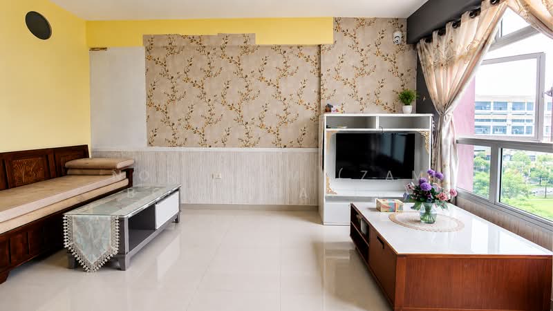 780A Woodlands Crescent, 780A Woodlands Crescent, 1 Bedroom, 506 sqft, HDB Flat For Sale, by Norizzam (Zam Boleh Bantu), 500169568 - Living Room - PropertyGuru.com.sg