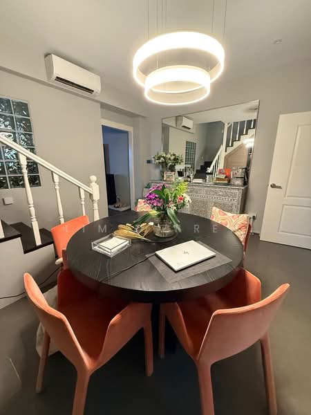 Emerald Hill Conservation Area, Saunders Road, 3 Bedrooms, 2,700 sqft, Conservation House For Rent, by Lim Darren, 500169575 - Dining Room - PropertyGuru.com.sg