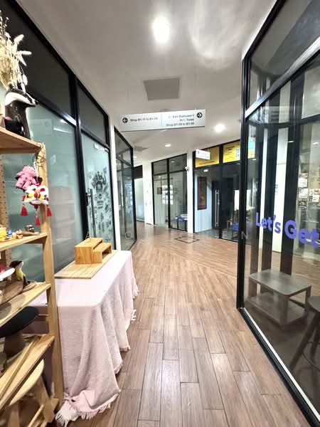 Viva Vista, 3 South Buona Vista Road, 258 sqft, Other Retail For Rent, by Carol Chen, 500169577 - Corridor - CommercialGuru.com.sg