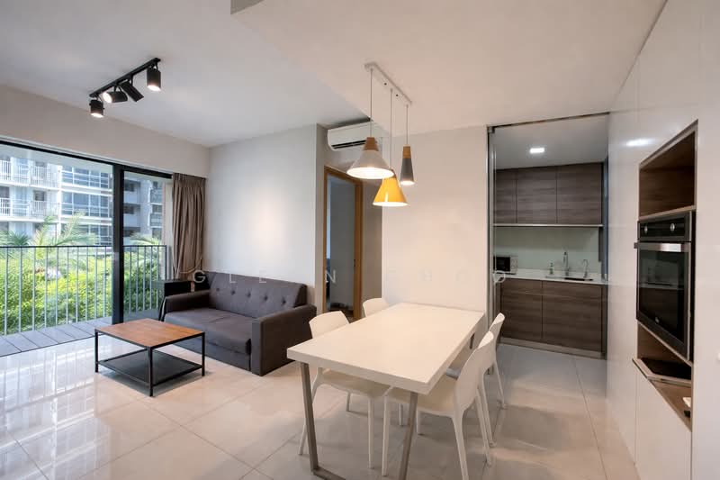 Coco Palms, 21 Pasir Ris Grove, 3 Bedrooms, 904 sqft, Condominium For Sale, by Glenn Choo, 500169590 - Living Room - PropertyGuru.com.sg