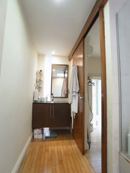 Cairnhill Road, Cairnhill, Orchard, Newton, Emerald Hill Road, 4 Bedrooms, 4,200 sqft, Conservation House For Rent, by Susan Prior, 500169614 - Bathroom - PropertyGuru.com.sg