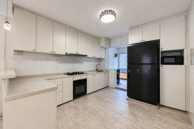856 Woodlands Street 83, 856 Woodlands Street 83, 3 Bedrooms, 1,356 sqft, HDB Flat For Sale, by Gina Tow, 500169623 - Kitchen - PropertyGuru.com.sg