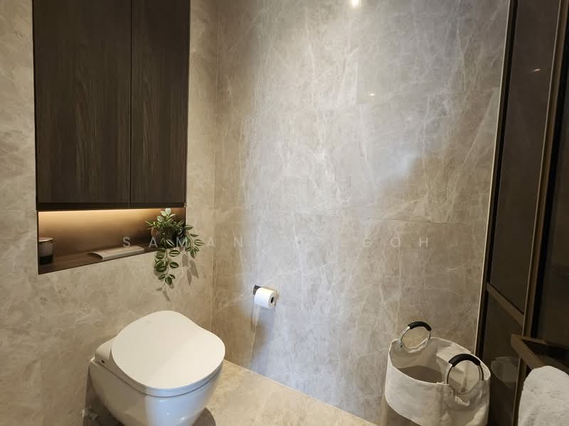 19 Nassim, 19 Nassim Hill, 1 Bedroom, 538 sqft, Condominium For Rent, by Samantha Goh, 500169637 - Bathroom 2 - PropertyGuru.com.sg