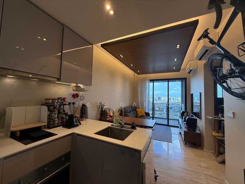 Parc Esta, 906 Sims Avenue, 2 Bedrooms, 635 sqft, Condominium For Sale, by Nizam Gafoor, 500169639 - Living Room - PropertyGuru.com.sg