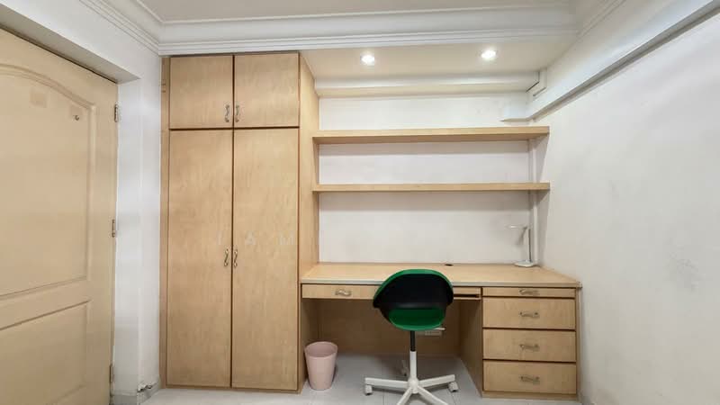 154 Mei Ling Street, 154 Mei Ling Street, 2 Bedrooms, 721 sqft, HDB Flat For Sale, by James Yeo, 500169641 - Study - PropertyGuru.com.sg