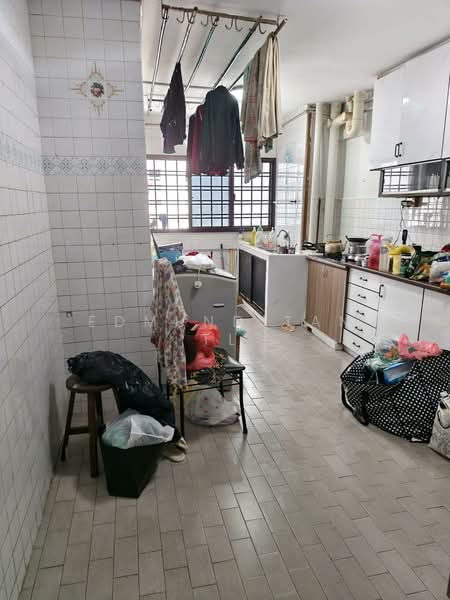 109 Bukit Purmei Road, 109 Bukit Purmei Road, 2 Bedrooms, 796 sqft, HDB Flat For Sale, by Edmund Tan TL, 500169646 - Kitchen - PropertyGuru.com.sg