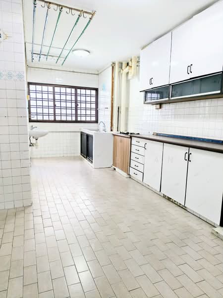 109 Bukit Purmei Road, 109 Bukit Purmei Road, 2 Bedrooms, 796 sqft, HDB Flat For Sale, by Edmund Tan TL, 500169646 - Kitchen - PropertyGuru.com.sg