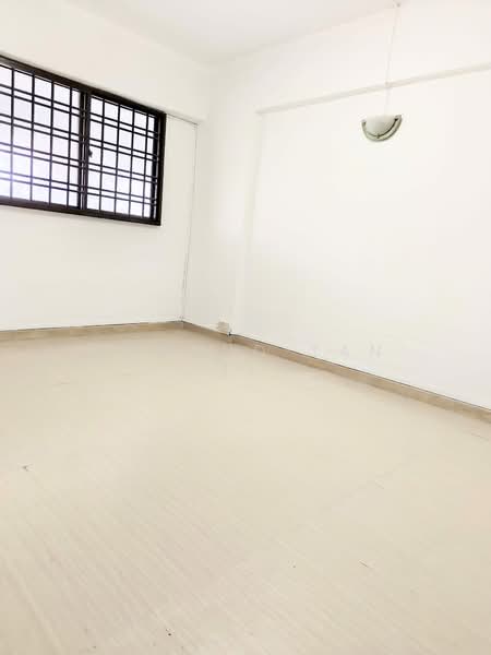 109 Bukit Purmei Road, 109 Bukit Purmei Road, 2 Bedrooms, 796 sqft, HDB Flat For Sale, by Edmund Tan TL, 500169646 - Bedroom 2 - PropertyGuru.com.sg
