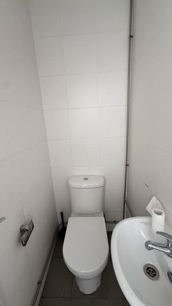 East Mews, 853 Mountbatten Road, 3 Bedrooms, 1,076 sqft, Condominium For Rent, by ZAC NG, 500169647 - Bathroom - PropertyGuru.com.sg