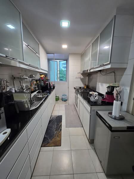Cote D'Azur, 68 Marine Parade Road, 4 Bedrooms, 1,539 sqft, Condominium For Sale, by Vinay Gulab Khanchandani ( Vincent ), 500169648 - PropertyGuru.com.sg