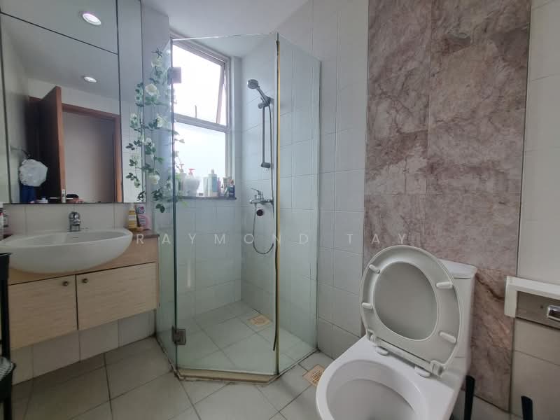 Sunglade, 1 Serangoon Avenue 2, Room Rental, 140 sqft, Condominium For Rent, by Raymond Tay, 500169649 - Bathroom - PropertyGuru.com.sg