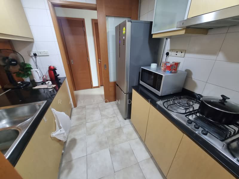 Sunglade, 1 Serangoon Avenue 2, Room Rental, 140 sqft, Condominium For Rent, by Raymond Tay, 500169649 - Kitchen - PropertyGuru.com.sg