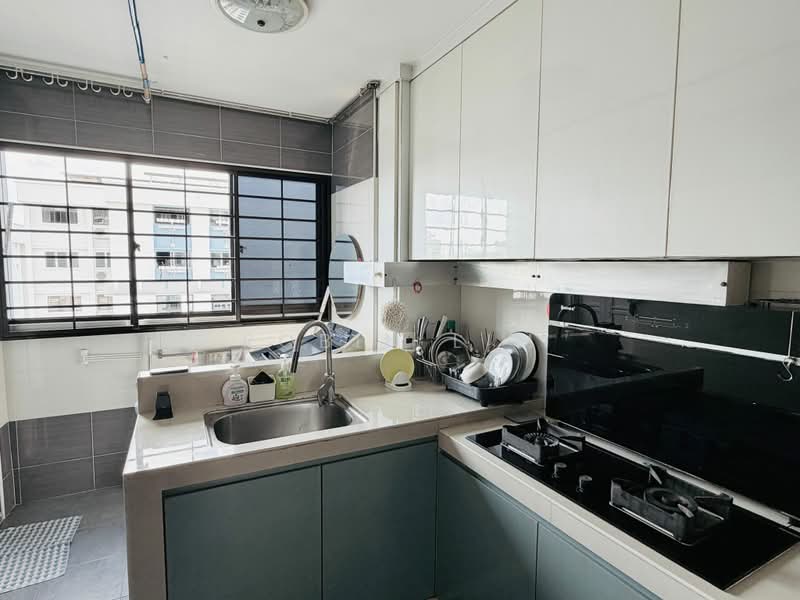 853 Woodlands Street 83, 853 Woodlands Street 83, 3 Bedrooms, 1,119 sqft, HDB Flat For Rent, by Robin Lim, 500169650 - Kitchen - PropertyGuru.com.sg