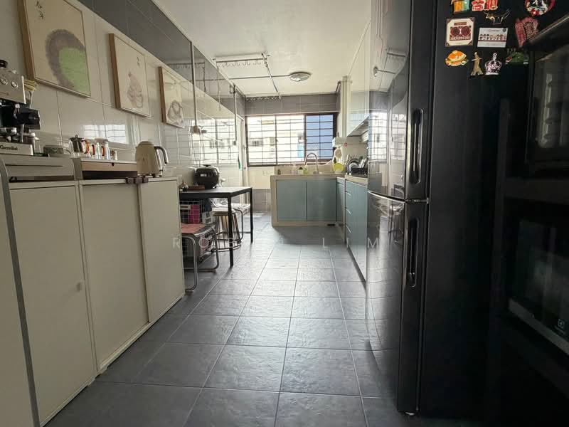 853 Woodlands Street 83, 853 Woodlands Street 83, 3 Bedrooms, 1,119 sqft, HDB Flat For Rent, by Robin Lim, 500169650 - Kitchen - PropertyGuru.com.sg