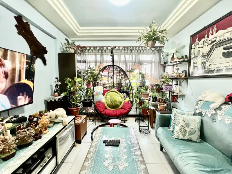371 Jurong East Street 32, 371 Jurong East Street 32, 2 Bedrooms, 731 sqft, HDB Flat For Sale, by Maria Mariana, 500169655 - Living Room - PropertyGuru.com.sg