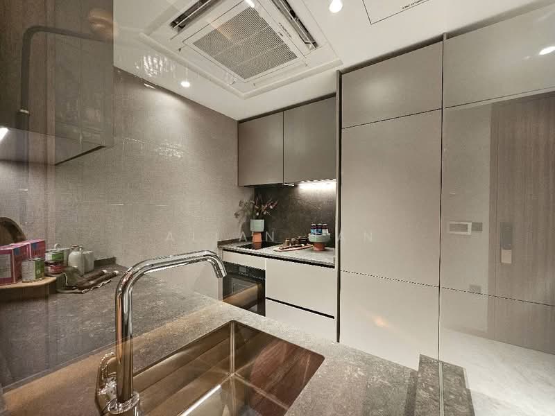 The Robertson Opus, 11 Unity Street, 2 Bedrooms, 689 sqft, Condominium For Sale, by Allan Tan, 500169660 - PropertyGuru.com.sg