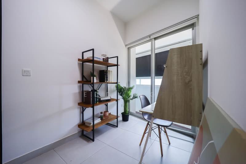 The Rochester Residences, 33 Rochester Drive, 3 Bedrooms, 1,679 sqft, Apartment For Sale, by Eddy Ng, 500169674 - Study - PropertyGuru.com.sg